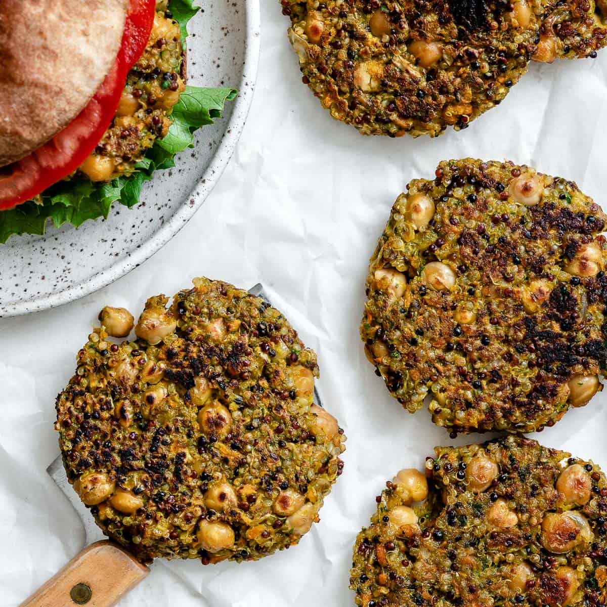 High-Protein Chickpea Quinoa Burgers: Adaptable & Healthy